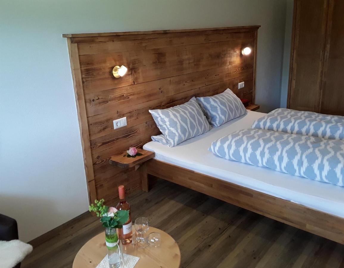Rosenhof Acomodação com café da manhã Isny im Allgäu Exterior foto